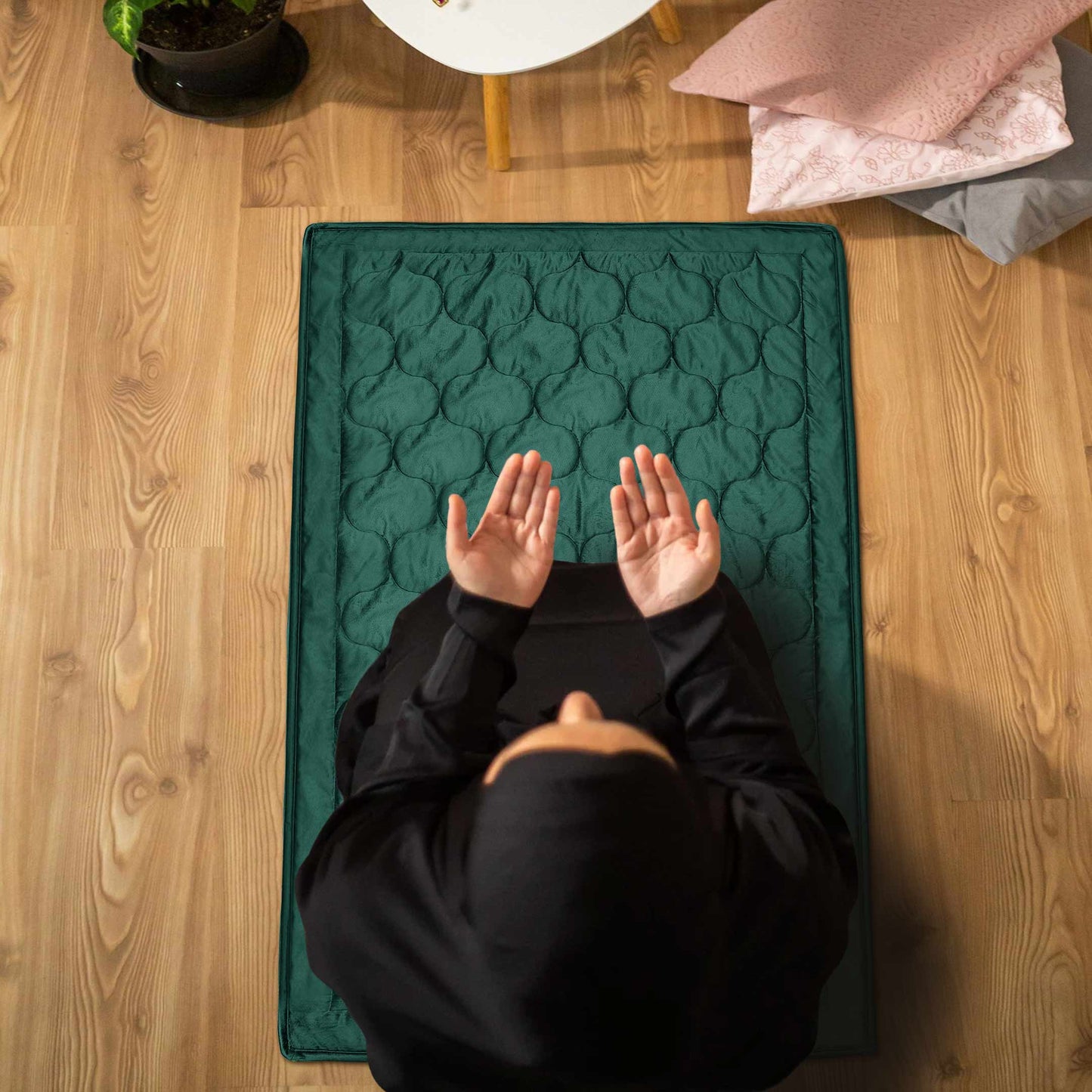 Luxury Velvet Rugs living Room and Prayer Mat